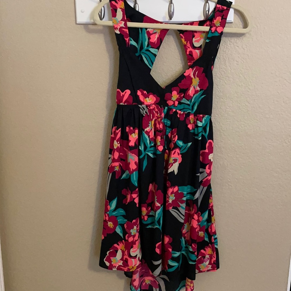 Roxy Keyhole Hawaiian Dress